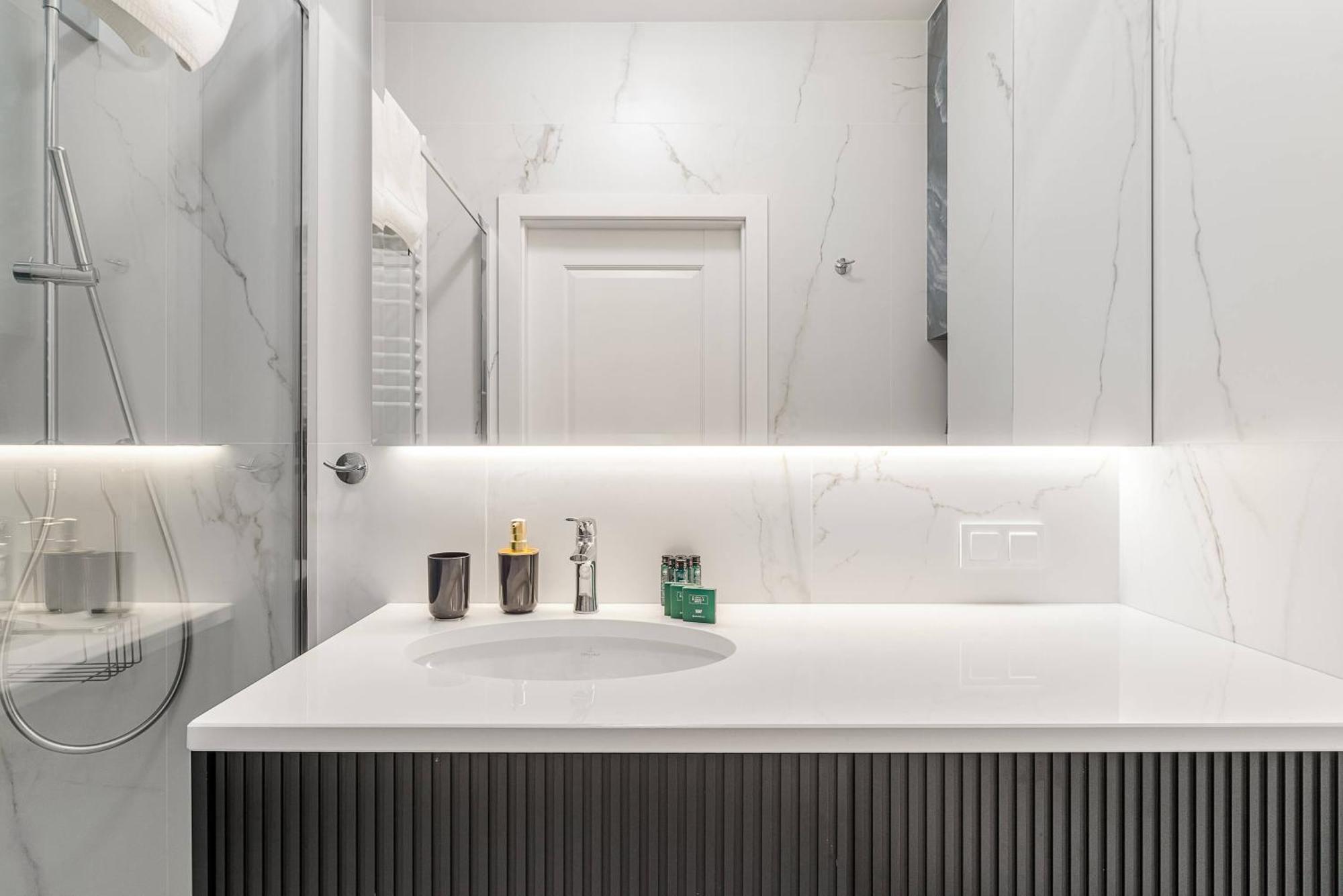 Shortstaypoland Premium Herbu Korczak Apartment